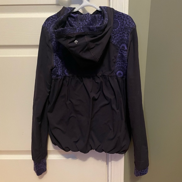 Ivivva | Reversible Live to Move Jacket | Size 10 - Picture 2 of 4